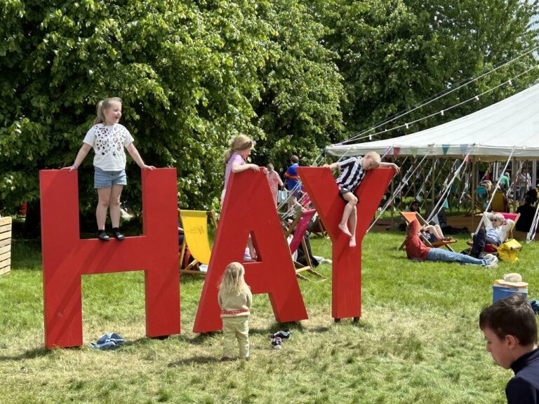 Hay Festival Taxi Service